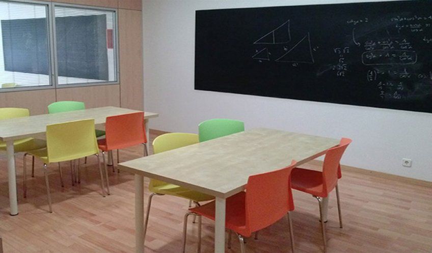 Classes en grup de repàs al Vallès | +Qnombr3s Classes en grup de repàs al Vallès | +Qnombr3s