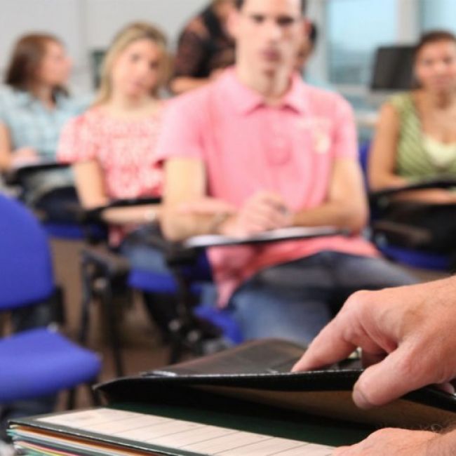 Proves d'accés a la universitat per persones més grans de 25 anys | +Q n0mbr3s